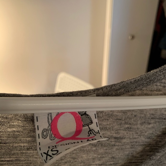 Top - Picture 1 of 2